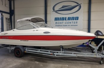 Stingray 205 CX 5.0 MPI met trailer en slechts 149 uur